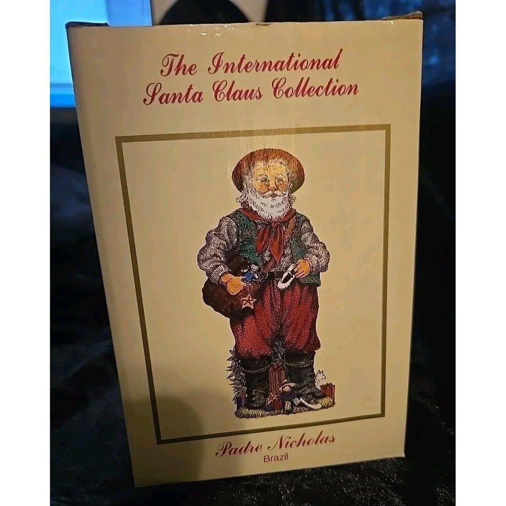 International Santa Collection Padre Nicholas Brazil 1996